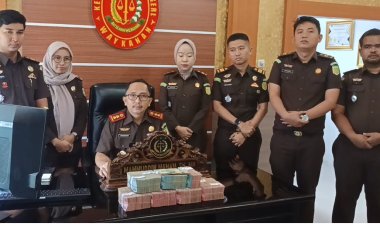 Kejari Way Kanan Serahkan Dua Tersangka Kasus Dugaan Korupsi BSPS, Negara Terima Pengembalian Rp546 Juta