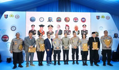Wakapolri Komjen Pol. Prof. Dr. Dedi Prasetyo Resmikan Pusat Studi Prof. Dr. Mr. Raden Soepomo di PTIK: Simbol Penghormatan dan Fondasi Kebijakan Berbasis Data