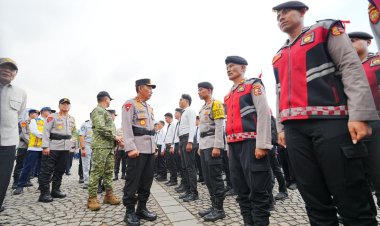 ‎Pimpin Apel Operasi ketupat, Kapolri Instruksikan Jajaran Wujudkan Mudik Aman-Keluarga Bahagia
