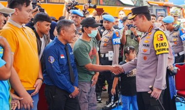 Kapolri Lepas 80 Bus Mudik Gratis, Pastikan Kesiapan Sopir Antar Masyarakat ke Tujuan