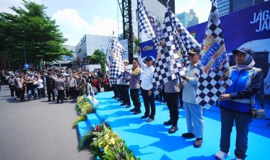Kapolri Lepas 80 Bus Mudik Gratis, Pastikan Kesiapan Sopir Antar Masyarakat ke Tujuan