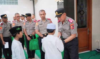 Siswa SIP Angkatan 55 Polda Metro Jaya Gelar Bakti Sosial Nusantara, Santuni 60 Anak Yatim di Jakarta Selatan