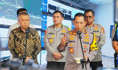 ‎Tinjau Jasa Marga Command Center, Kapolri Pastikan Penanganan Arus Balik Berjalan Lancar dan Aman