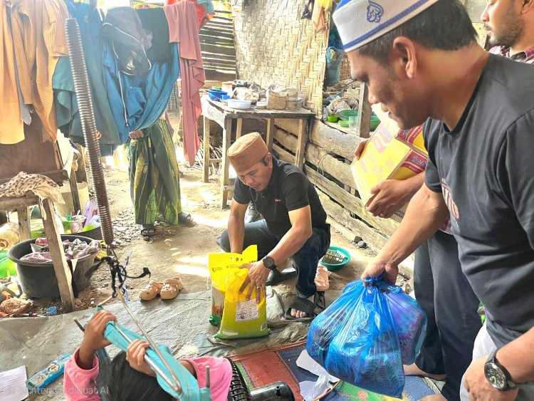 Aksi Sosial Polres Aceh Timur, Kasat Intelkam Salurkan Bantuan untuk Warga Kurang Mampu