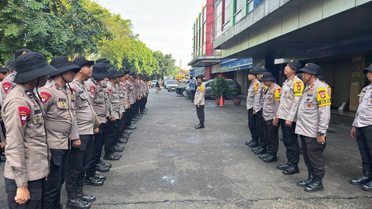 Batalyon D Pelopor,Lakukan Korvei Keberaihan Berlokasi Di Pasar Kramat Jati Jakarta Timur