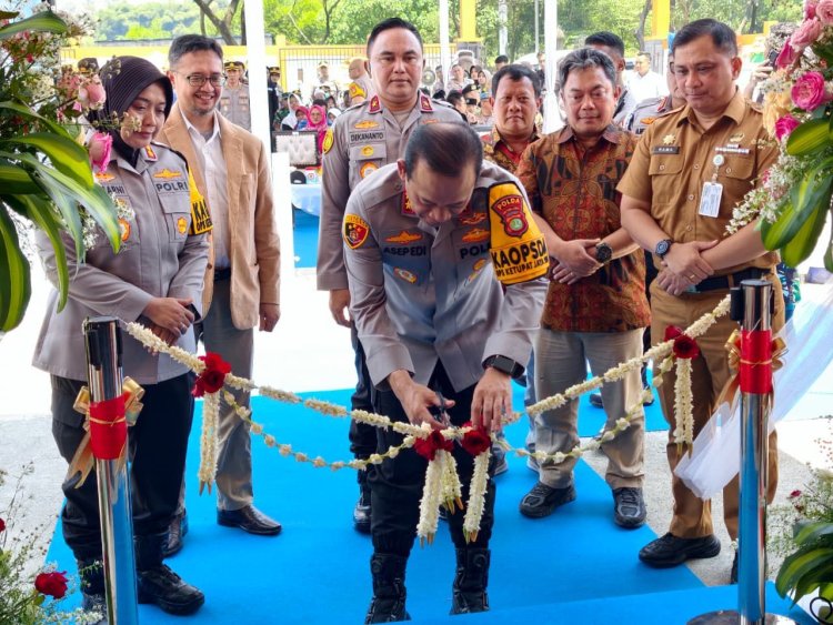 Perkuat Pelayanan Publik, Kapolda Metro Jaya Resmikan Kantor Satpamobvit dan Polsek Babelan