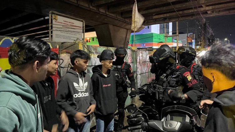 Patroli Brimob Batalyon D Pelopor Antisipasi Tawuran dan Balap Liar di Kabupaten Bekasi