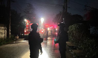 Patroli Brimob Bekasi, Respons Cepat Kebakaran di Kawasan Industri Berjalan Kondusif