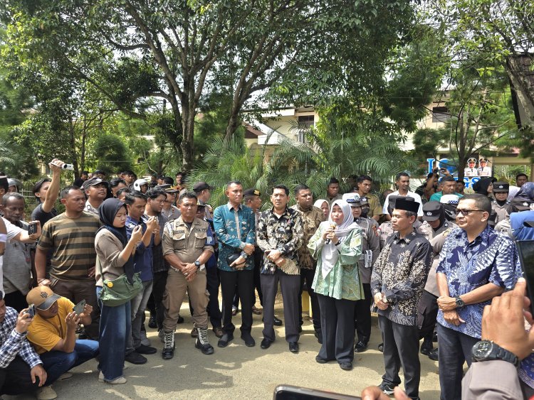 Di Tengah Aksi Warga, Pemko Langsa Tegaskan Bantuan Berdasarkan Kriteria