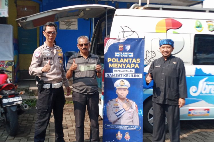 ‎Satlantas Polres Sukabumi Kabupaten Gelar "Polantas Menyapa", Edukasi Prosedur STNK dan BPKB di Samsat Cibadak dan Plara