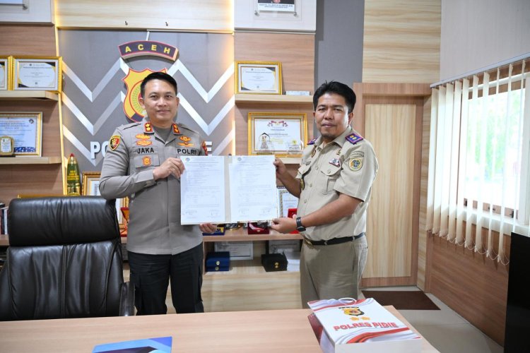 Tuntas! Kapolres Pidie Resmi Terima Sertipikat Terakhir Aset Polri dari BPN