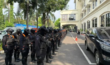 Brimob Batalyon D Pelopor Amankan Nobar Persib dan Patroli Antisipasi Tawuran di Kabupaten Bekasi