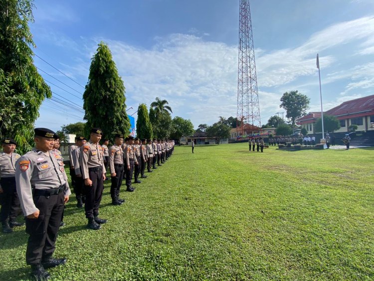 Polres Way Kanan Gelar Upacara Sertijab Kabag SDM dan Kapolsek Umpu Semenguk