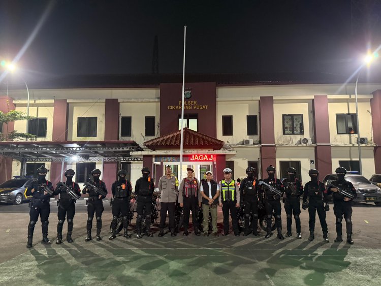 Patroli Brimob Yon D Pelopor Gagalkan Tawuran di Cikarang Barat, Amankan Senjata Tajam dan Motor