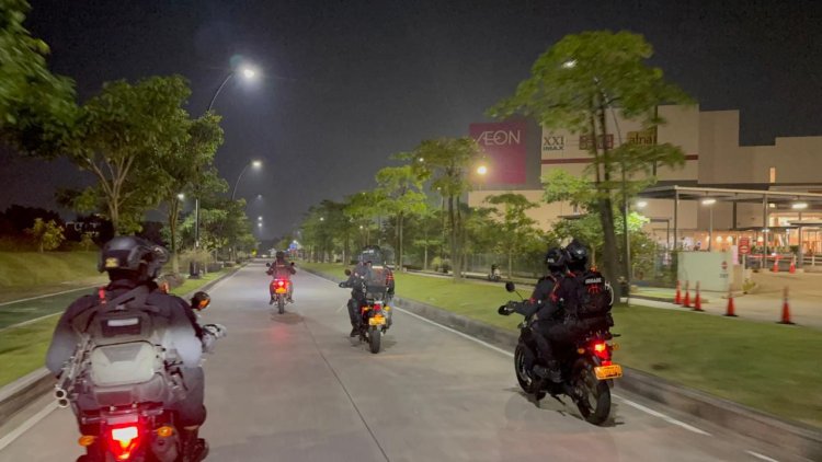 Patroli Patmob Brimob Medan Satria Amankan Remaja Diduga Hendak Tawuran di Bekasi Kota
