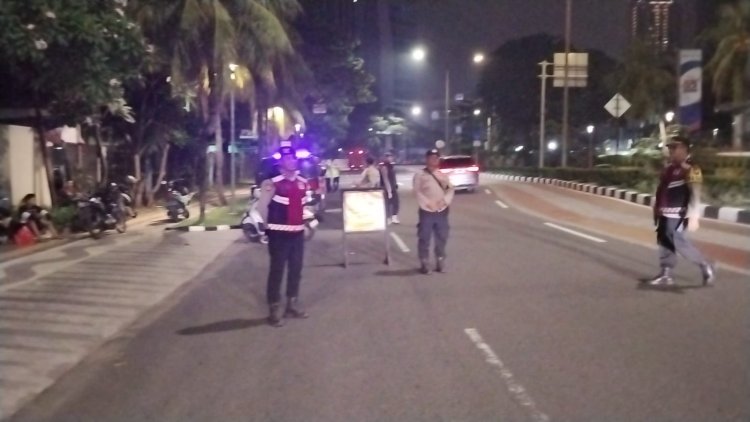 Polisi Amankan 8 Orang dalam Operasi Cipta Kondisi di Jakarta Pusat