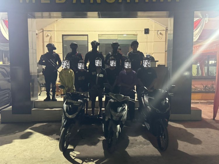 Patroli Gabungan Brimob Kompi 2 Yon D Pelopor Amankan Enam Remaja Diduga Akan Balap Liar di Bekasi Kota