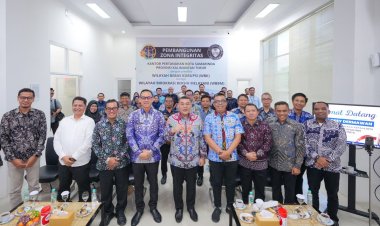 Berikan Pengarahan di Kantah Kota Samarinda, Wamen Ossy: ATR/BPN Harus Jadi Solusi Atas Pembangunan di Kalimantan Timur