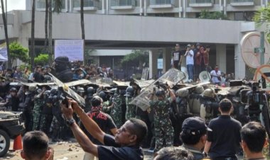 Eksekusi Hotel Sultan Ricuh, 119 Massa Diciduk Polisi