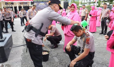 86 Personel Polres Aceh Tengah Naik Pangkat, Kapolres: Tingkatkan Kinerja dan Pelayanan Prima