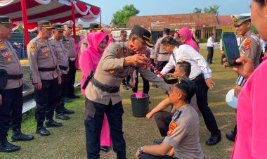 Kapolres Way Kanan Pimpin Upacara Kenaikan Pangkat 44 personel Periode 1 Juli 2026