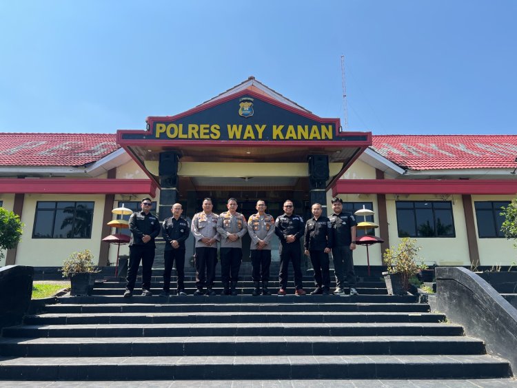 Tingkatkan Kemampuan, Kasubbid Multimedia BidHumas Polda Lampung Supervisi Ke Polres Way Kanan