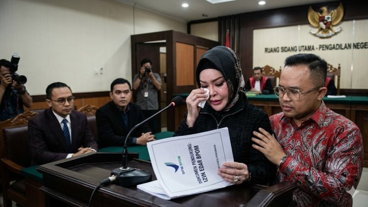 SIDANG KASUS BLACK CAMPAIGN SKINCARE: HENI SAGARA UNGKAP DUGAAN PEMERASAN RP1 TRILIUN DAN KETERLIBATAN 'BOS BUZZER'