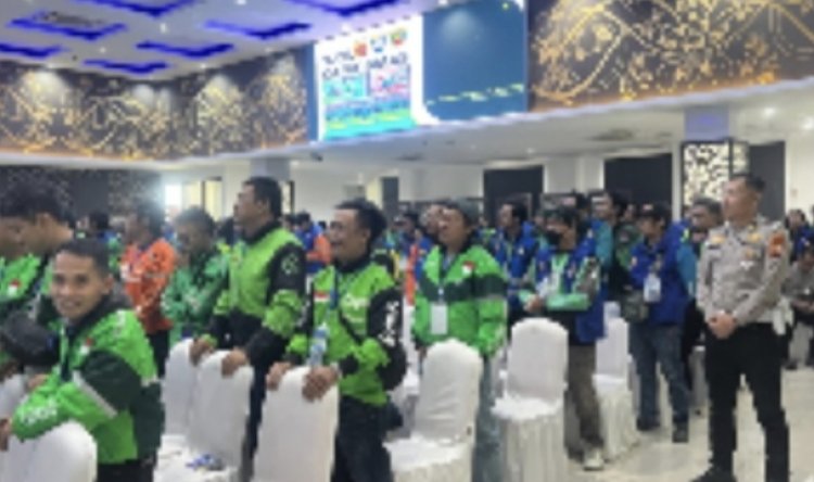 Peringati Hari Bhayangkara ke-80, Ditlantas Polda Jabar Gelar “Polantas Menyapa” Bersama 300 Pengemudi Ojol