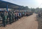 KARYA BAKTI KODIM 0427/WAY KANAN WUJUDKAN KEPEDULIAN DAN SEMANGAT GOTONG ROYONG BERSAMA MASYARAKAT KAMPUNG LEBAK PENIANGAN
