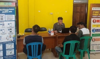 Antusias, Puluhan Warga Desa Marga Jaya Manfaatkan BPJS Keliling