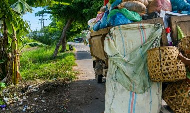 Keluhan Warga Langsung Ditindaklanjuti, DLH Kota Langsa Angkut Tumpukan Sampah di Gampong Kapa