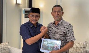 Silaturrahmi dengan Ketua DPRA, Haji Uma Serahkan Rekomendasi Hasil FGD Penggunaan Ruang Digital di Aceh