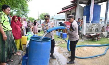 Polres Pidie Salurkan Air Bersih untuk 494 KK di Gampong Neuhuen, Wujud Kepedulian kepada Warga Terdampak Kekeringan ‎