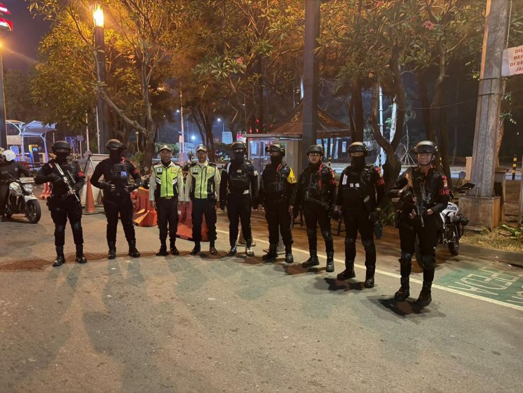 Patroli Gabungan Brimob Batalyon D Pelopor Bersama Polsek Medan Satria Berlangsung Kondusif
