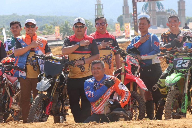 Gaungkan Sportivitas di Hari Bhayangkara ke-80, Kapolres Aceh Tenggara Resmi Buka Kejuaraan Grasstrack 2026