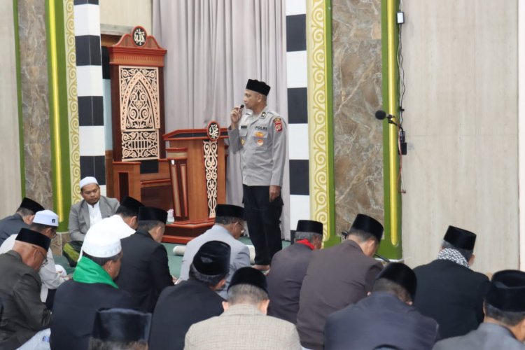 Safari Subuh, Kabag Ren Polres Aceh Tengah Ajak Orang Tua Awasi Anak dan Bijak Bermedia Sosial