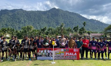 Kapolsek Simpang Jernih Buka Turnamen Sepak Bola Piala Forum Geuchik, Meriahkan HUT Ke-81 Kemerdekaan RI