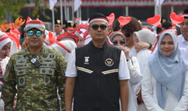 Kirab Bendera Merah Putih 81 Meter Kobarkan Semangat Kemerdekaan di Kota Langsa
