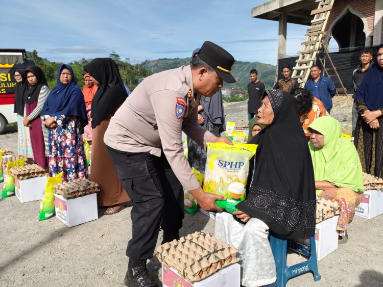 Tebar Kebahagiaan, Jumat Berkah Polres Aceh Tengah Sentuh Warga Membutuhkan di Kampung Uring Pegasing