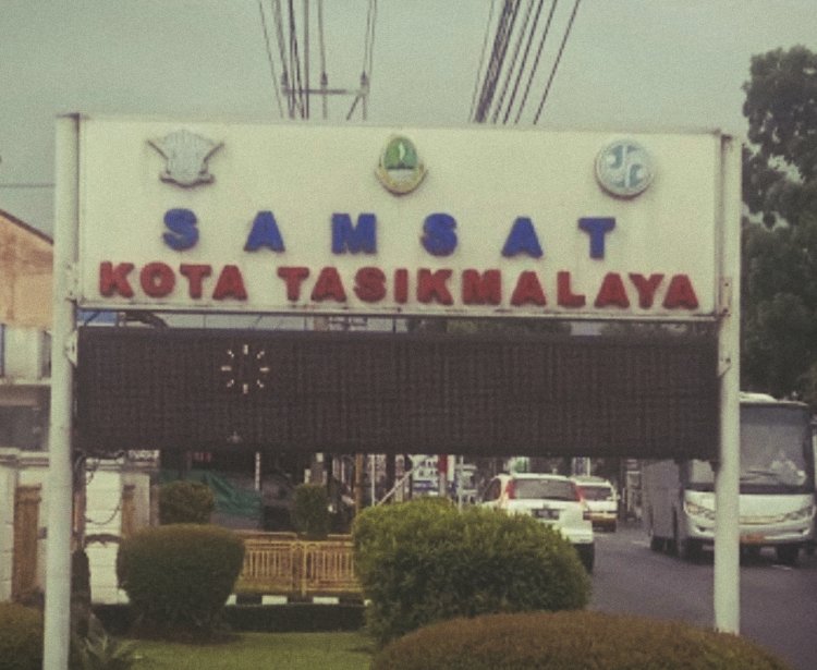 Calo Berkedok Biro Jasa di Samsat Tasikmalaya Kota : Mengapa Yang Taat Aturan Justru Dipersulit ?