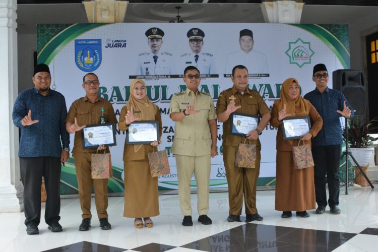 Wali Kota Langsa Serahkan Baitul Mal Award 2026, Tegaskan Komitmen Pengelolaan Zakat yang Amanah dan Transparan