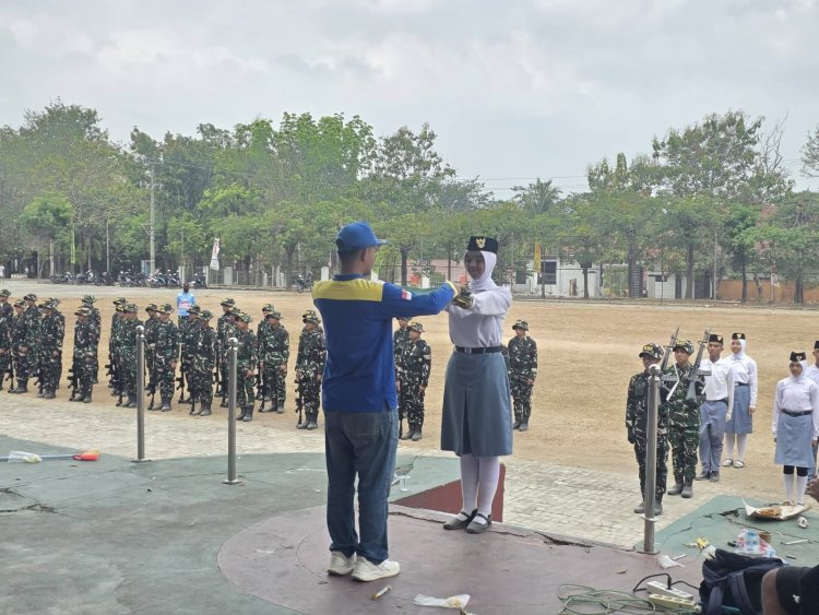 GLADI PERSIAPAN PENGIBARAN BENDERA MERAH PUTIH: PASTIKAN UPACARA HUT RI KE-81 BERLANGSUNG KHIDMAT & SEMPURNA   