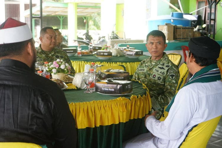 Pererat Sinergi TNI Dan Ulama, Dandim 0117/Aceh Tamiang Silaturahmi Ke Pondok Pesantren Manarul Islam
