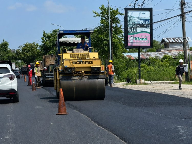 Kerja Lambat, Macet Menggila! Warga Alue Dua Pertanyakan Keseriusan Pelaksana Rehabilitasi Jalan