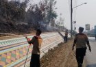 Satgas Karhutla Polres Way Kanan Bersama TNI  Damkar dan BPBD Padamkan Kebakaran Lahan di Umpu Semenguk