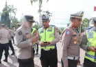 Antisipasi Penyalahgunaan Media Sosial, PJU Polres Bener Meriah Periksa Handphone Personel