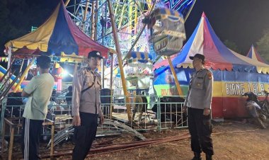 Jaga Kondusivitas Wilayah, Personel Polsek Kasui Amankan Kegiatan Pasar Malam