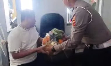 Kasat Lantas Polres Subang Bersama Jajaran Kunjungi Personel yang Sakit Pasca Kecelakaan Saat Bertugas