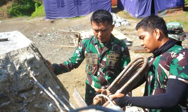 Dandim 0117/Aceh Tamiang, Aktif Tinjau Pembangunan Jembatan Gantung Perintis Garuda Desa Kaloy