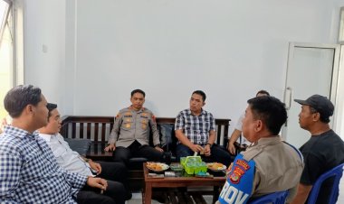 Ciptakan Kamtibmas Kondusif, Kapolsek Umpu Semenguk Gelar Cooling System dan Sambangi Kakam Negeri Baru